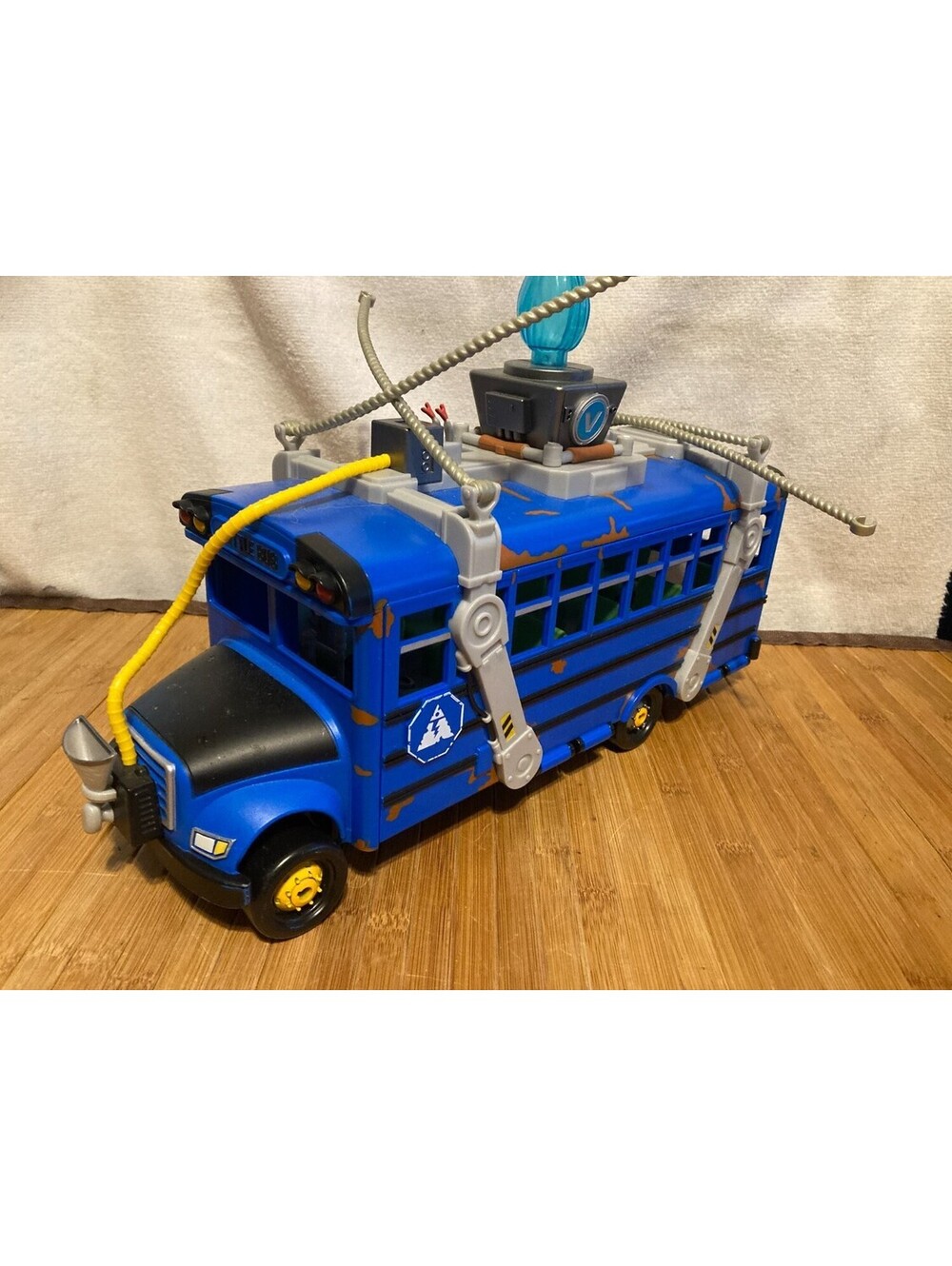 Moose Toys Battle Bus Fortnite Royale Collection Toy Vehicle Playset Blue Works